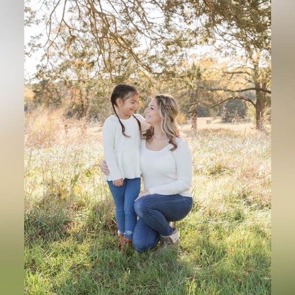 Meet your Posher, Melissa - Picture 1 of 1